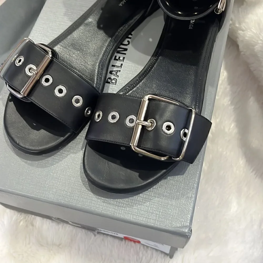 Balenciaga sandals   - Picture 3 of 10